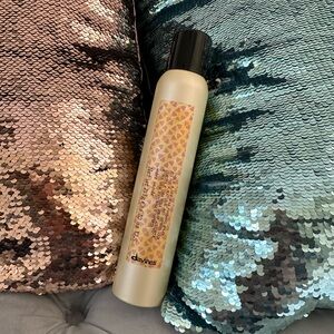 Davines This is a Dry Wax Finishing Spray